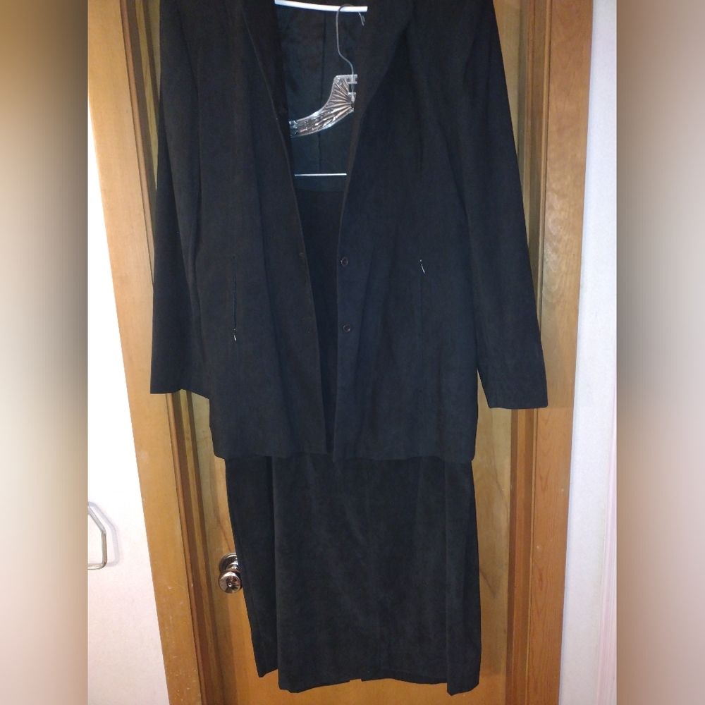 Susan Graver Sport Collection Ultra Suede Suit Blazer Skirt Black Sz 14 Church